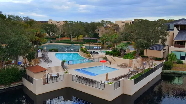 Seawatch at Island Club