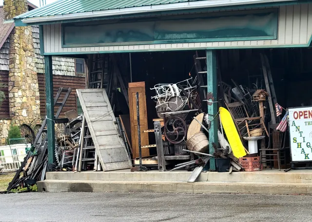 The Antique Shak - Polen’s Antiques