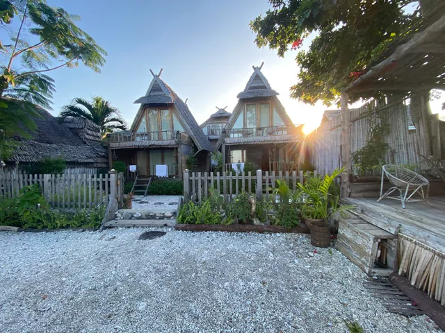 SUNSET MOYO BUNGALOWS