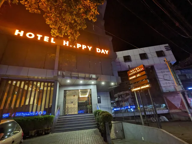 Hotel Happy Day