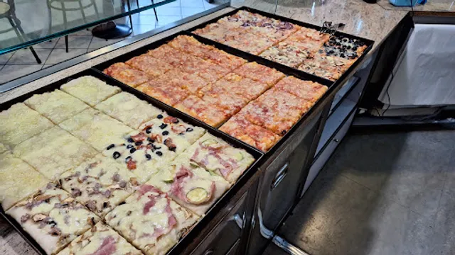 La Rustica, bar pizzeria piadineria