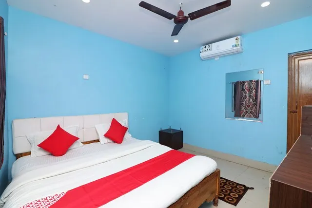 OYO Flagship Biswanath Heritage