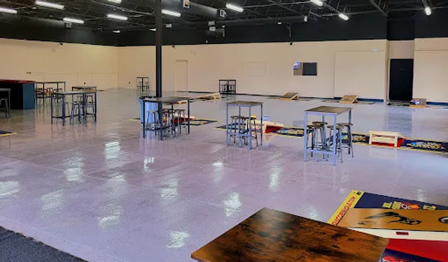 Cobb's Airmail Express Bar