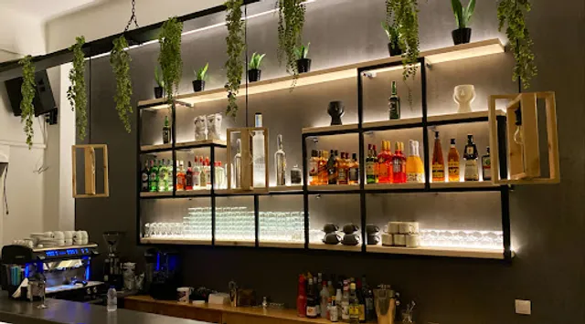 VERANDA BRUNCH RESTAURANT