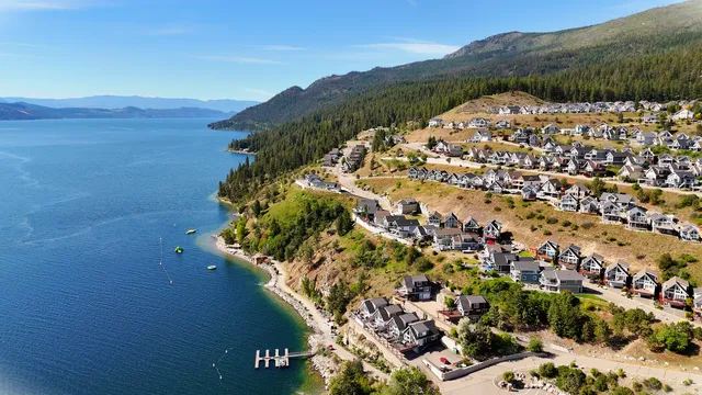 La Casa Lakeside Resort