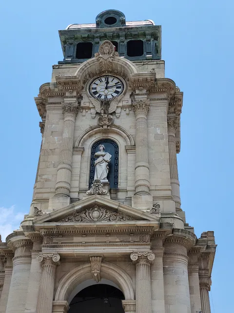 Monumental Clock