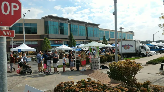 Omaha Farmers Market: Aksarben Village