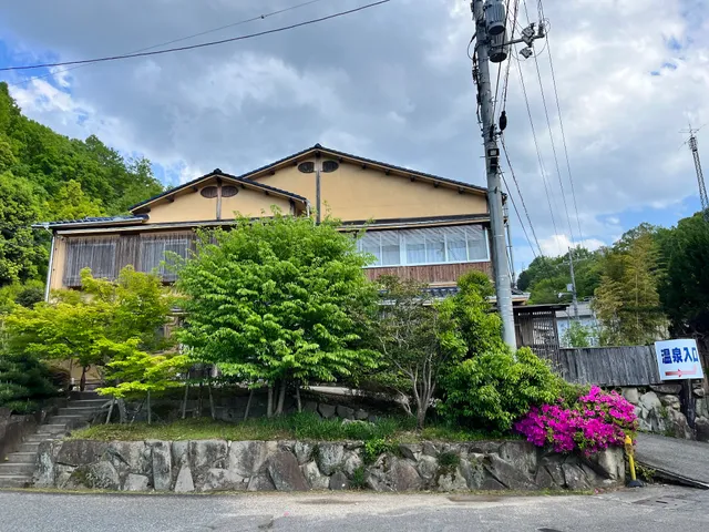 Yoro Onsen main building