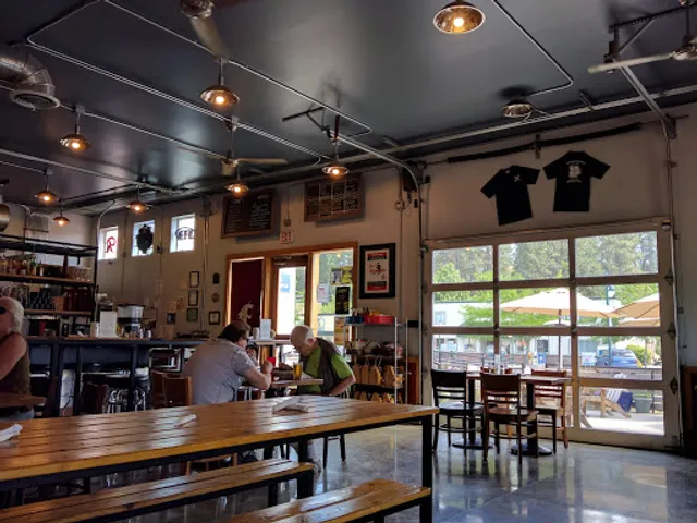 Palouse Caboose Bar And Grill