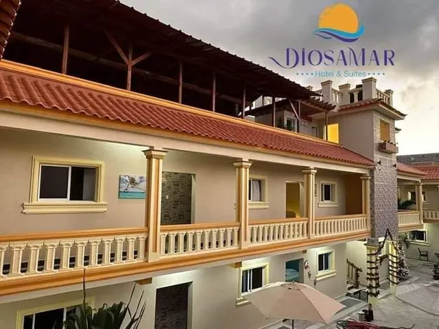 Diosamar Hotel & Suites
