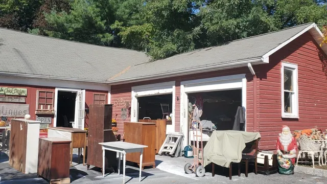 Junk Chick Designs LLC