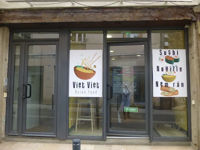 VIETVIET SUSHI NOUILLE NEM