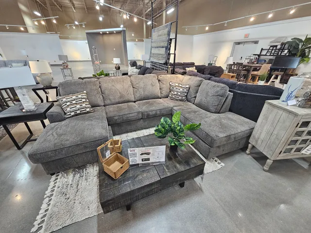 The Shoppes at Centre Pointe