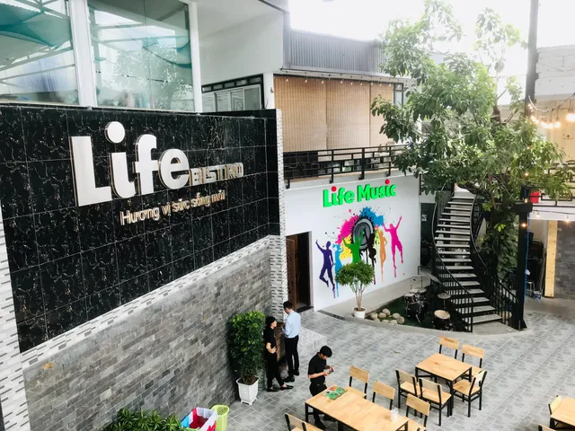 Life Bistro - Hương vị sức sống mới