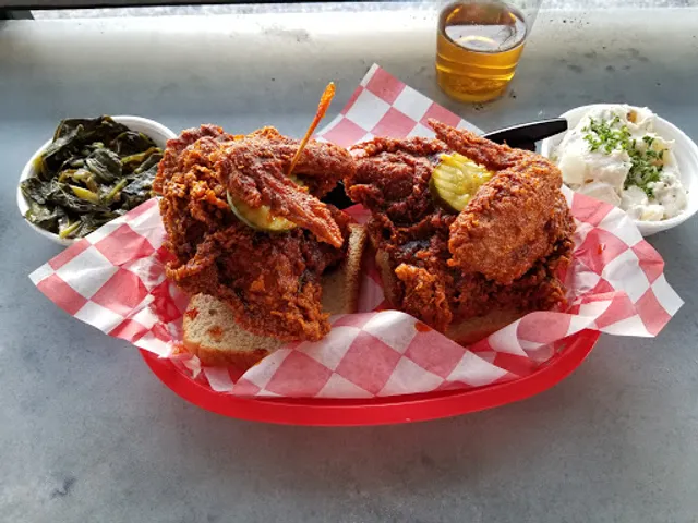 Hattie B’s Hot Chicken - Memphis