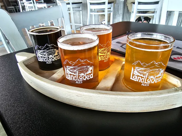 Mission trace center