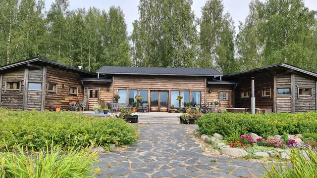 Manor Hotel Satulinna