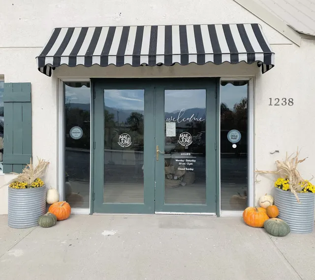 Mae & June Vintage Market