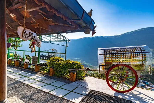 Castillo De Woods | The Private Luxury Villa | Vattavada | Resort