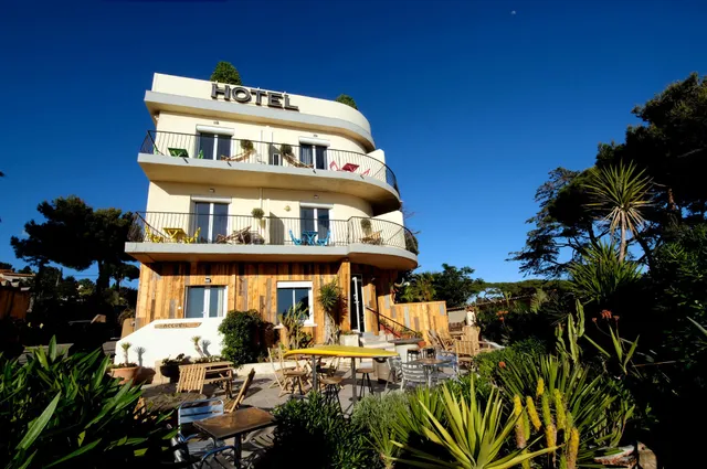 Hôtel Almanarre Plage - Hôtel éco-responsable