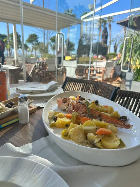 Mario’s Restorant Pizza