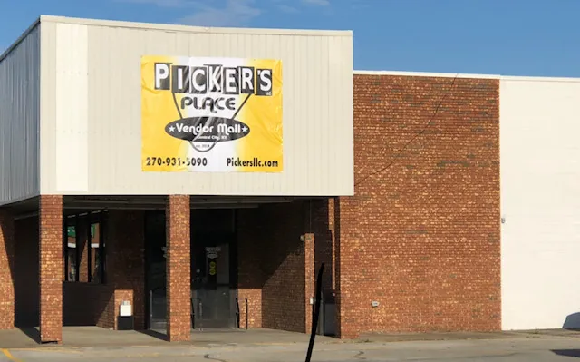 Picker's Place and Vendors Mall