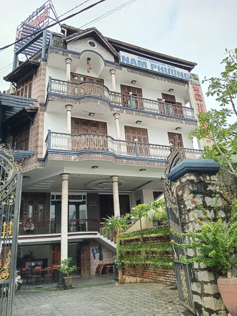 Nam Phuong Riverside Villa
