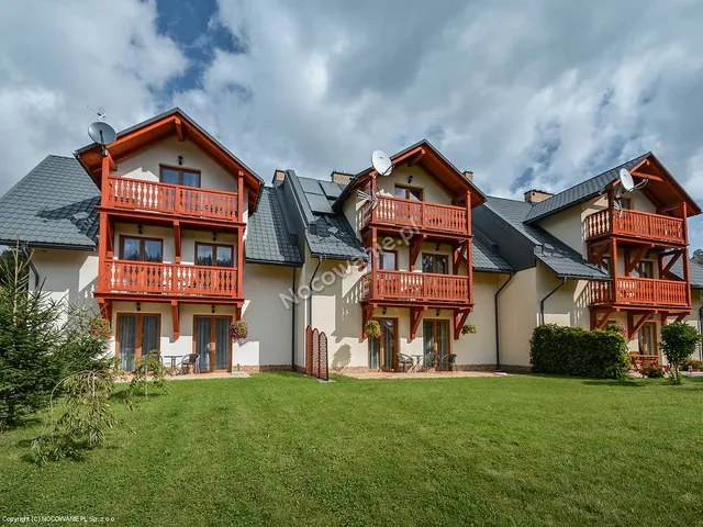 Pod Lipami Apartamenty & Grill