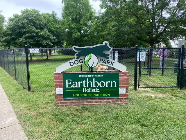 Earthborn Holistic Dog Park