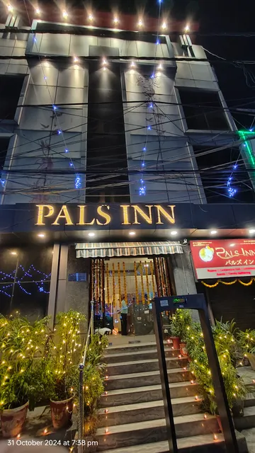 Hotel Pals Inn