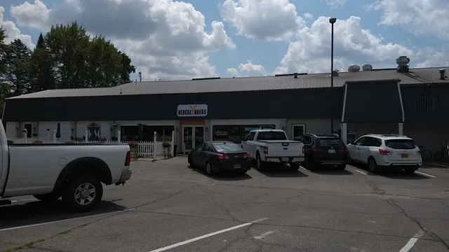 Nederlanders Tap & Golf - Pella