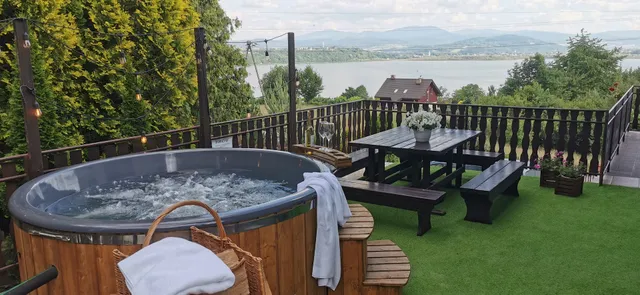 Villa Beskidzka 100 - SAUNA & BALIA Widok na góry i jezioro żywieckie