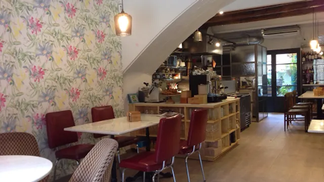 BARBOLET una casa de menjars