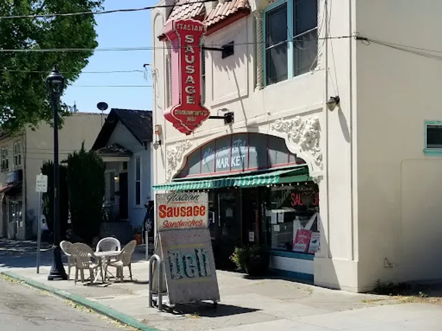 Chiaramonte's Deli & Sausages