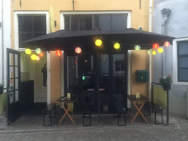 MixxiM Cocktail Club