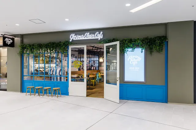 Glorious Chain Café Yokohama