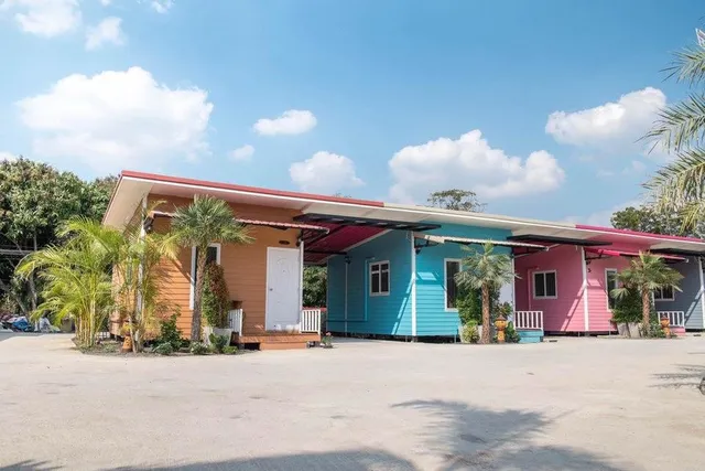 ริมบึงสวนพริกรีสอร์ท อยุธยา