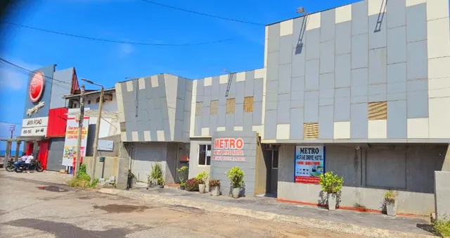 Metro Marine Drive Hotel