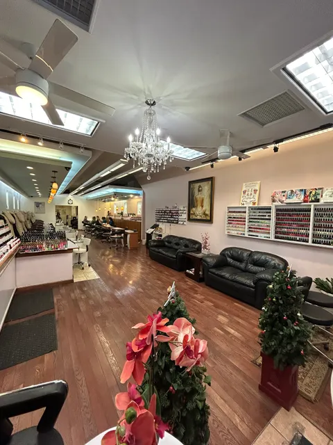 Cosmos Fine Nail Salon & Waxing