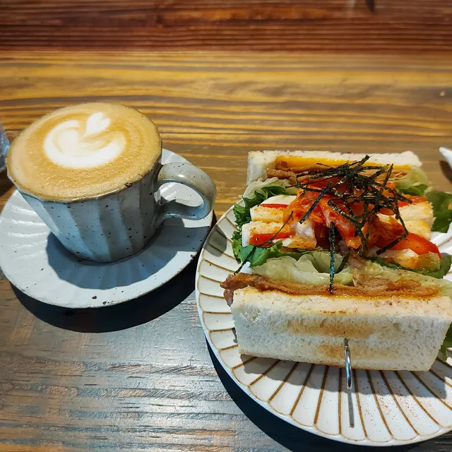 街口6號珈啡（假日限3小時）