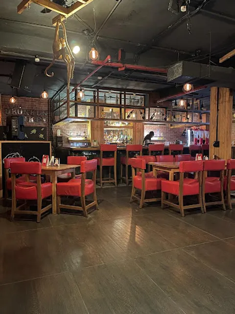 The Drunken Monkey (Soot)