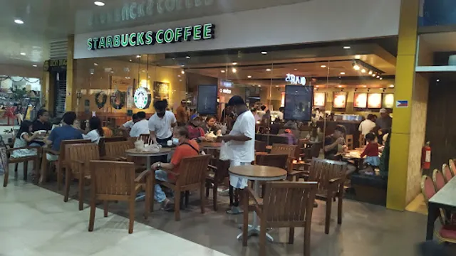 Starbucks Shell of Asia NLEX (Southbound)