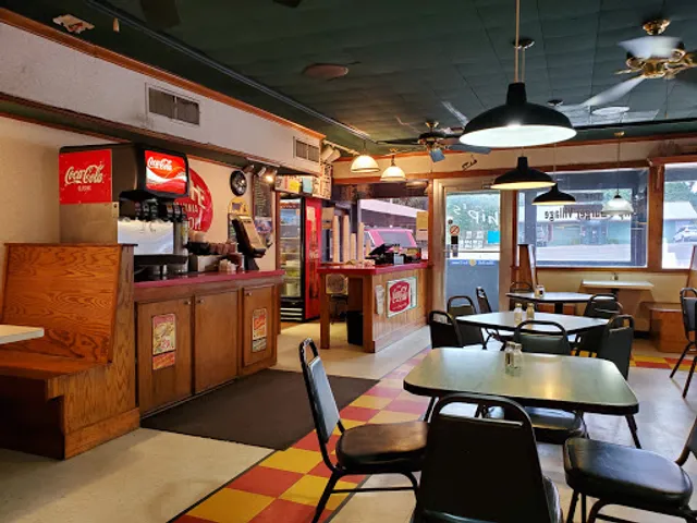 MAMA Seafood Restaurant