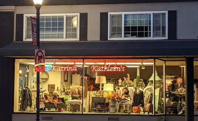 Katrina Kathleen's Home Decor