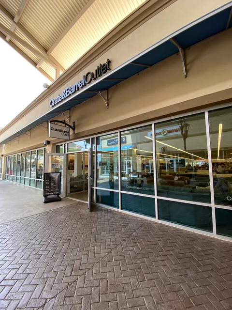 Crate & Barrel Outlet