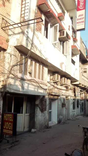 OYO 75865 Hotel Jogi Guest House