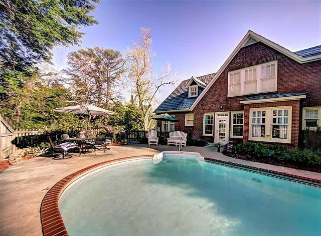 Good House Bed and Breakfast