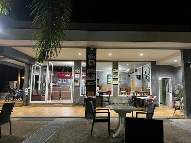 Maikhao Sauna & Cafe