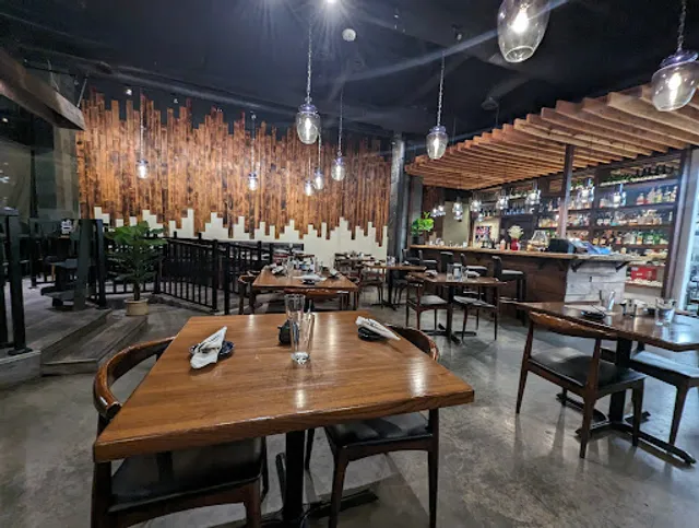 Ozora Izakaya Japanese Bar & Tapas