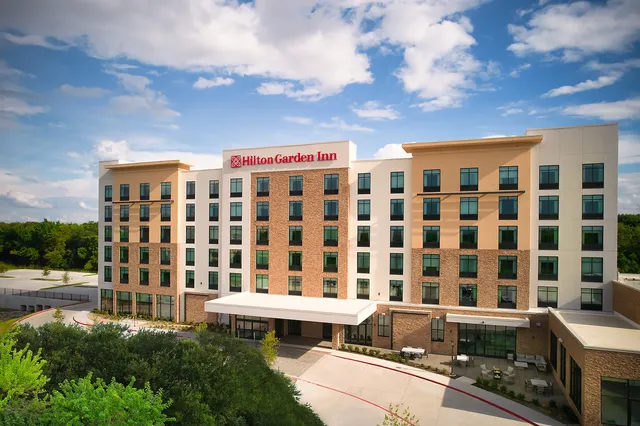 Hilton Garden Inn Grapevine at Silverlake Crossings
